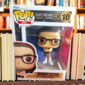Mary Katherine Gallagher funko # 10 (nib) With pop protector